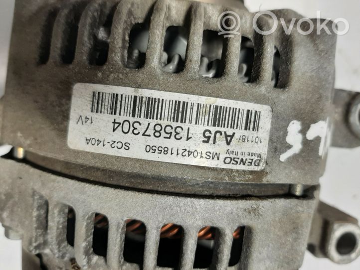 Opel Insignia B Generatore/alternatore 13587304