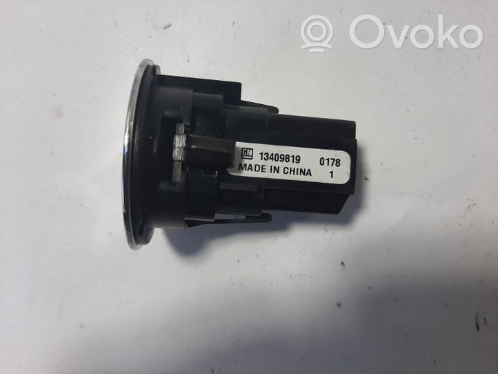 Opel Insignia B Interruttore a pulsante start e stop motore 13409819