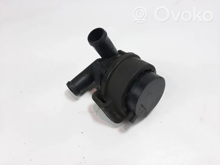 Volvo XC70 Electric auxiliary coolant/water pump 31332380