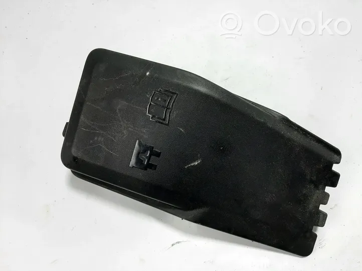 Volvo XC70 Fuse box cover 31337340