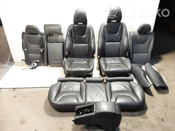 Volvo V60 Set interni 