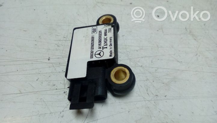 Mercedes-Benz ML W163 Sensor impacto/accidente para activar Airbag A1638200226