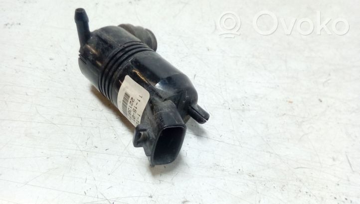 Volkswagen PASSAT CC Headlight washer pump 22138719