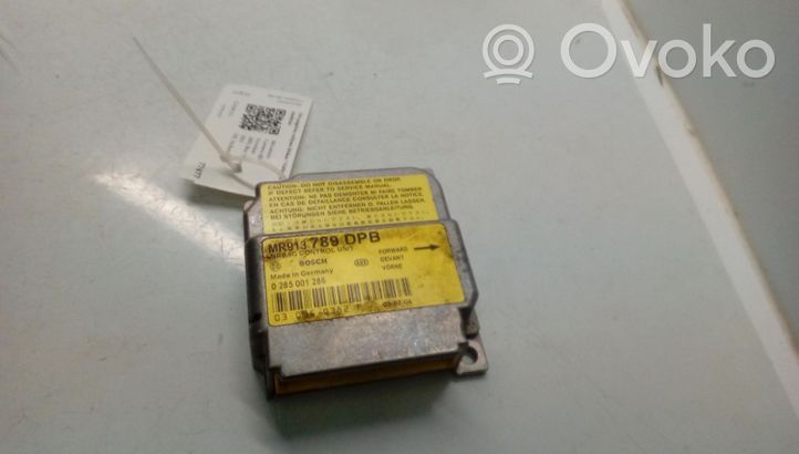 Mitsubishi Carisma Oro pagalvių valdymo blokas 0285001286