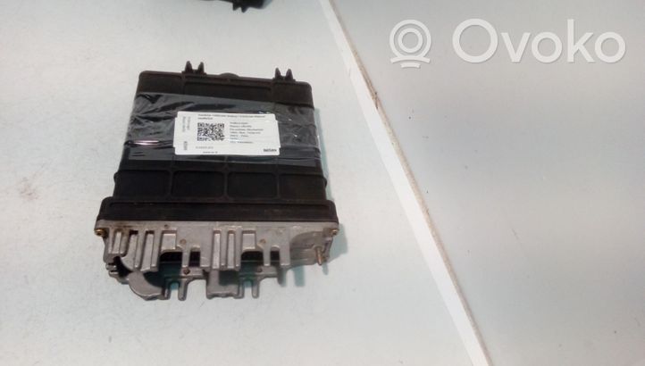 Volkswagen Sharan Calculateur moteur ECU 0281001251