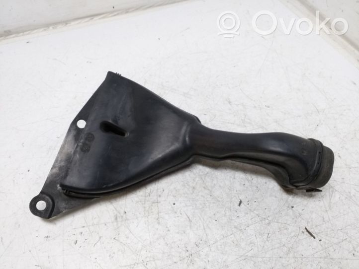 Mitsubishi Colt Parte del condotto di aspirazione dell'aria MR993548