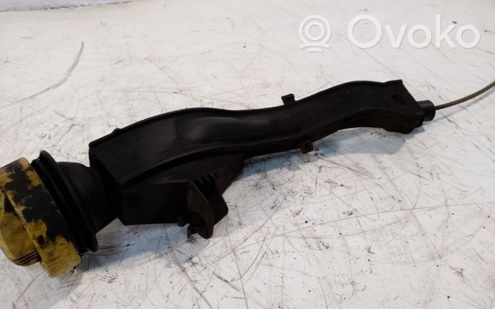 Opel Vivaro Oil fill pipe 8200612919