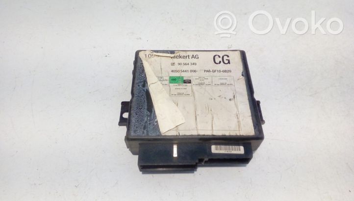 Opel Vectra B Moduł / Sterownik komfortu 90564349