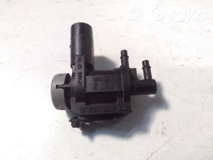 Volkswagen PASSAT B7 Electrovanne Soupape de Sûreté / Dépression 1K0906283A