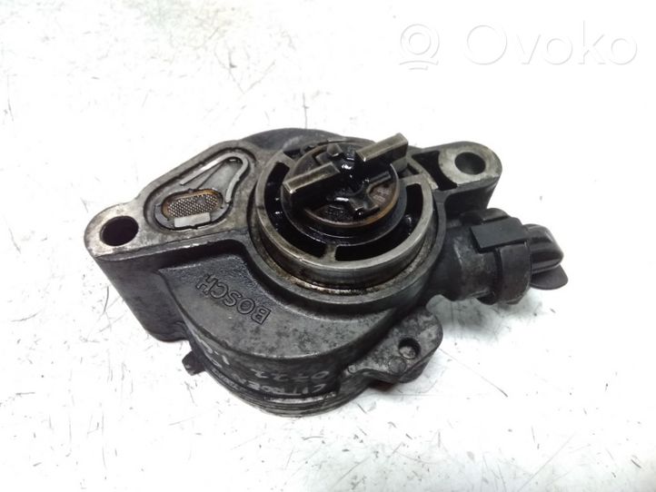 Citroen C4 I Vacuum pump D1561B