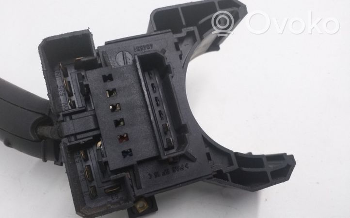 Volkswagen Bora Leva comando tergicristalli 4B0953503E