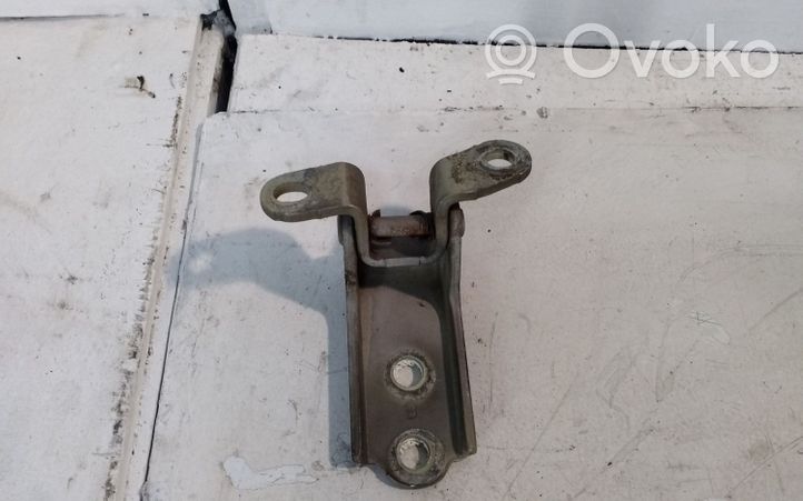 Chevrolet Epica Front door upper hinge 