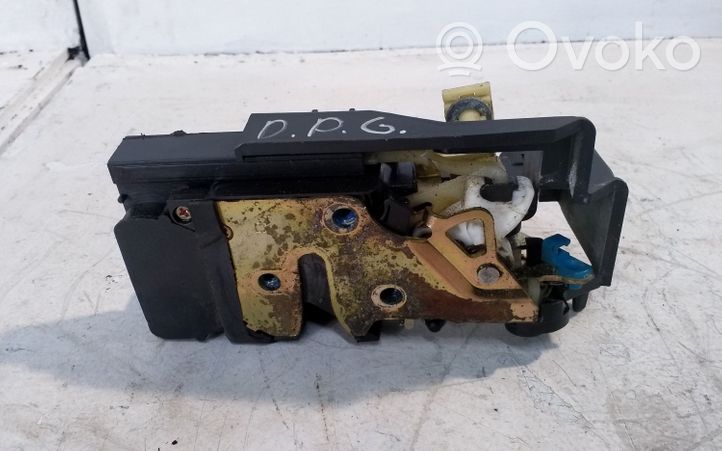 Chevrolet Epica Rear door lock 