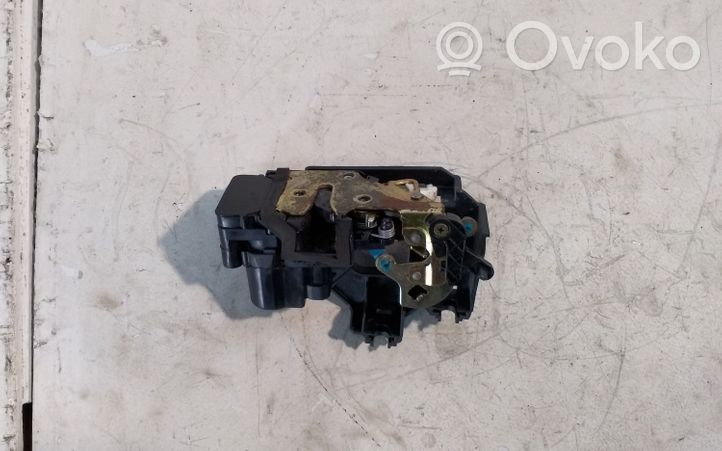 Chevrolet Epica Rear door lock 