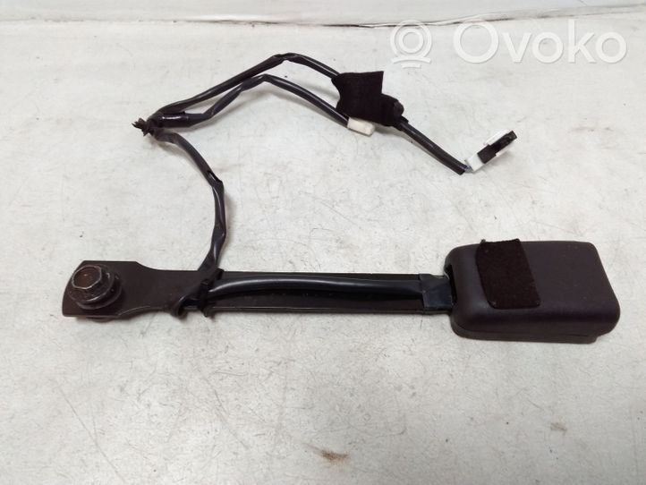 Nissan Juke I F15 Boucle de ceinture de sécurité avant 6157596A