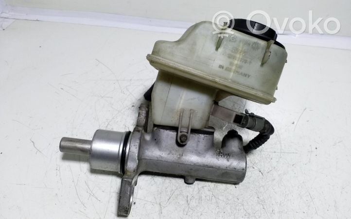 Opel Vectra C Główny cylinder hamulca 320670701