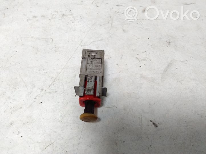 Opel Astra H Clutch pedal sensor 13299720