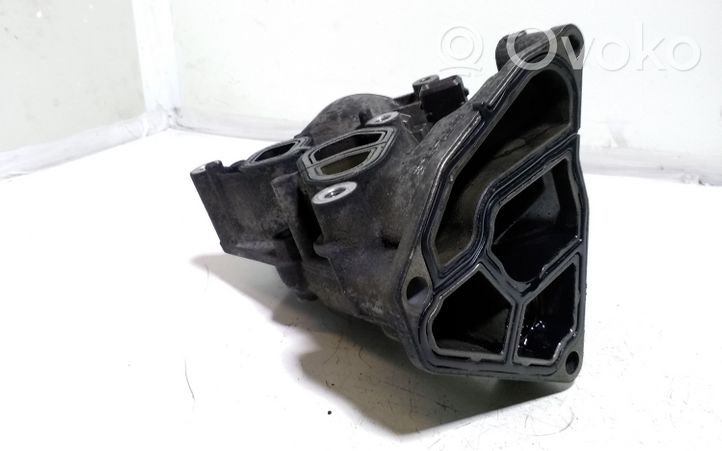 Land Rover Freelander Mocowanie / uchwyt filtra oleju 670273176