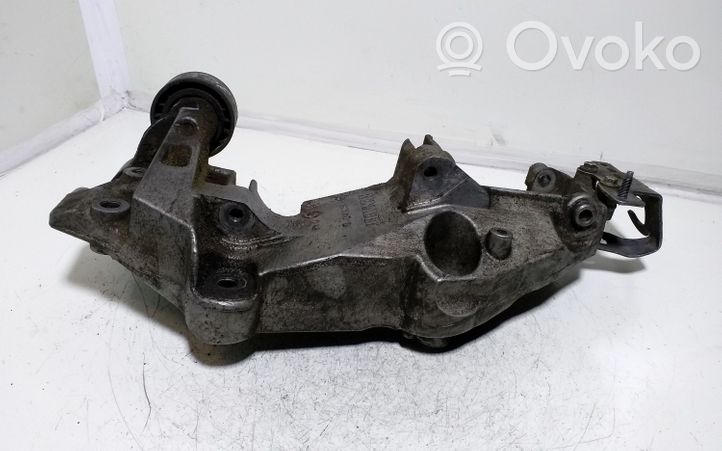 Renault Koleos I Generator/alternator bracket 8200527320