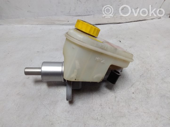 Audi A8 S8 D3 4E Cilindro del sistema frenante 4E0611301A