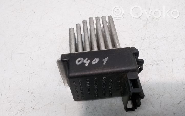 Audi A6 S6 C5 4B Résistance moteur de ventilateur de chauffage 4B0820521