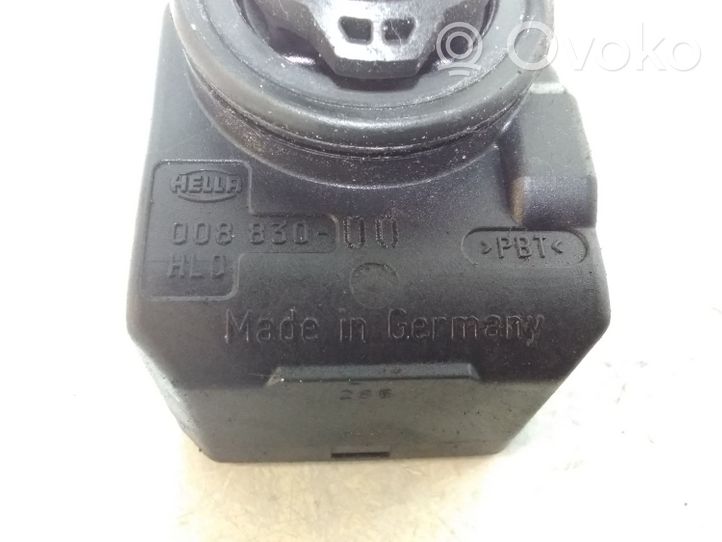 Audi A6 S6 C6 4F Motor de ajuste de nivel del faro delantero 00883000