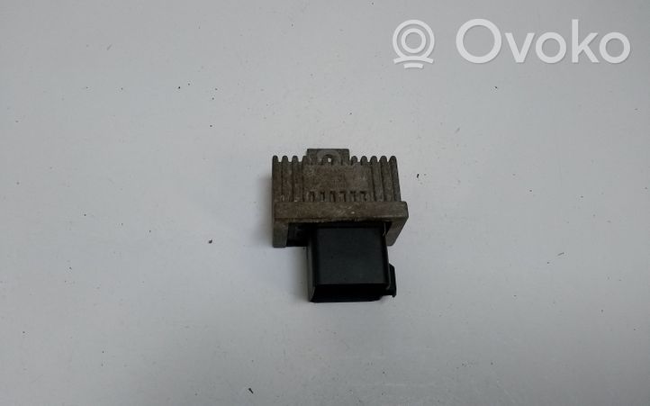 Mitsubishi Carisma Žvakių pakaitinimo rėlė 700115076