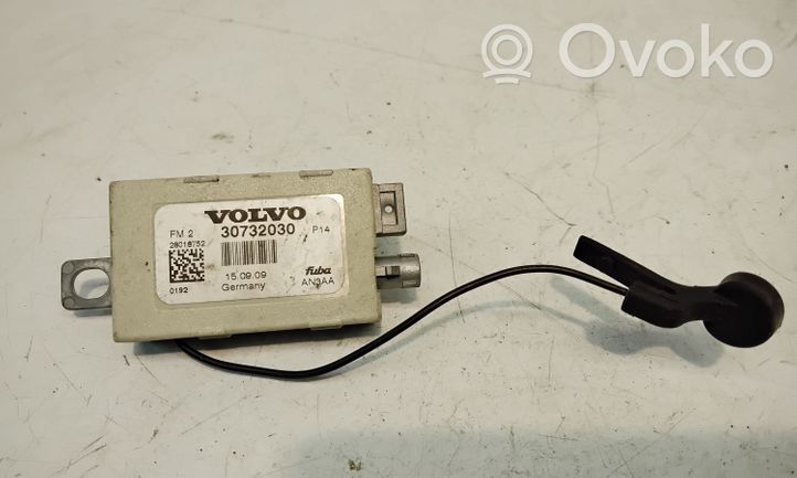 Volvo C30 Antenas pastiprinātājs 30732030