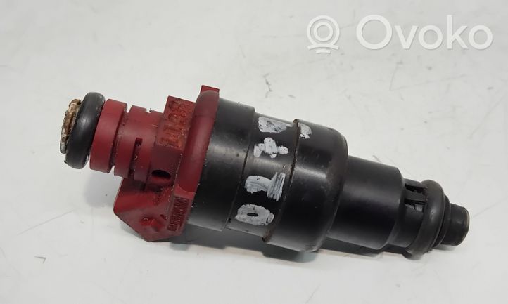 Opel Calibra Injecteur de carburant 90501588