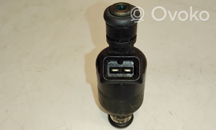 Opel Tigra A Injecteur de carburant 17089276