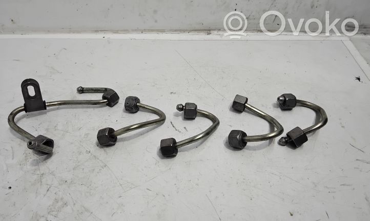 Renault Megane III Fuel injector supply line/pipe 