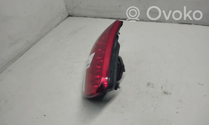 Citroen C-Crosser Luci posteriori del portellone del bagagliaio 1146380L