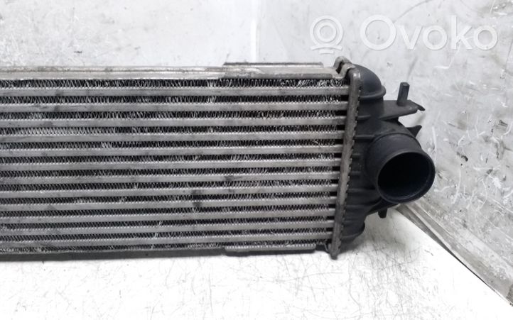 Opel Vivaro Intercooler radiator 7700312903