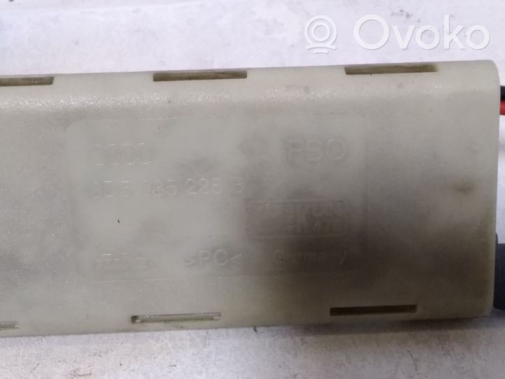 Audi A4 S4 B5 8D Amplificatore antenna 8D5035225B