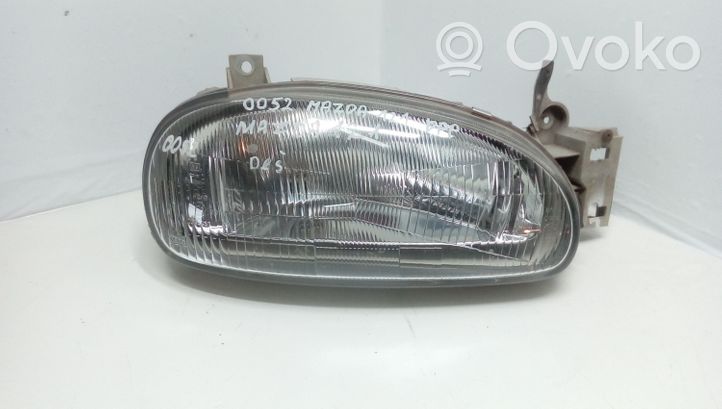 Mazda 121 Lampa przednia 