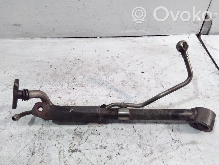 Volkswagen PASSAT CC Tubo flessibile mandata olio del turbocompressore turbo 03L145535A