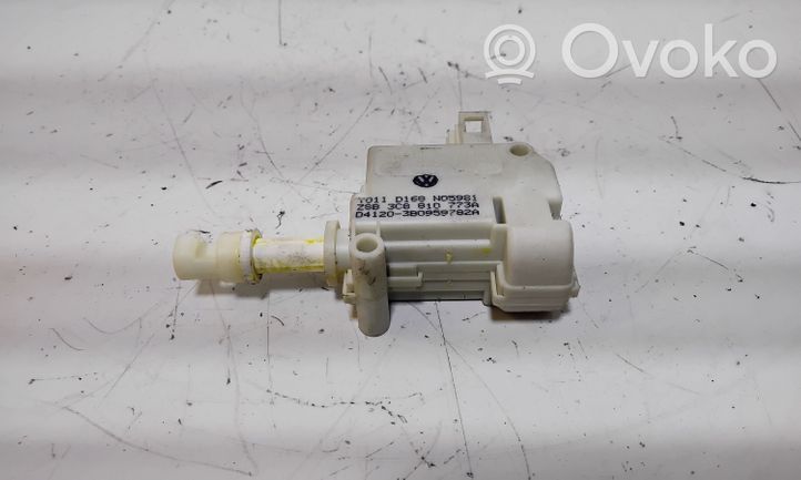 Volkswagen PASSAT CC Motorino del tappo del serbatoio del carburante 3C8810773A