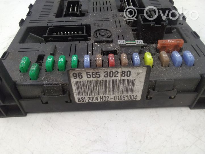 Peugeot 607 Module de fusibles 9656530280