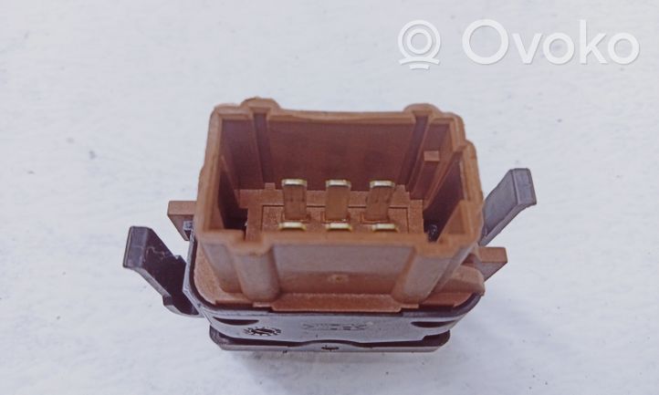 Renault Trafic II (X83) Przycisk / Przełącznik ogrzewania szyby przedniej / czołowej 26488