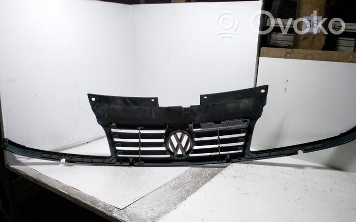 Volkswagen Sharan Grotelės priekinės 7M0853651