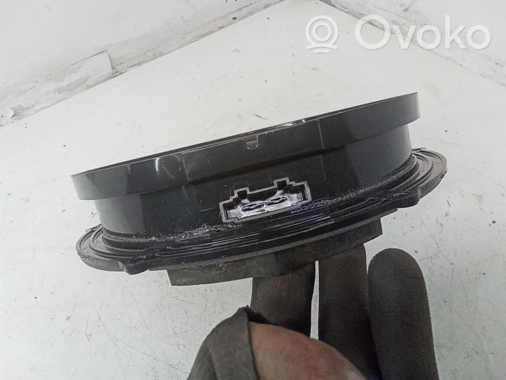 Volkswagen Touareg I Enceinte de porte arrière 1F0035411G