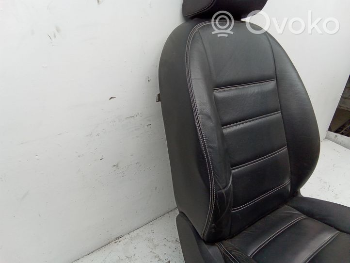 Ford Kuga I Set interni 