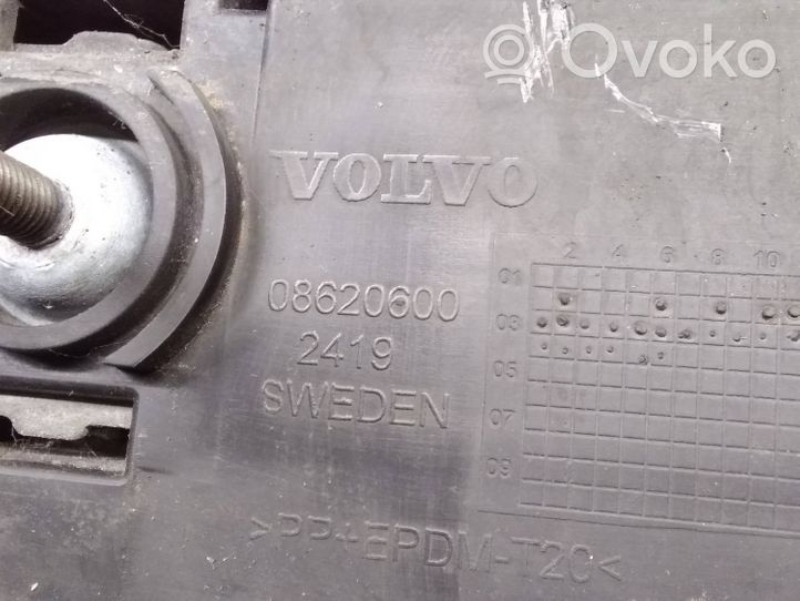 Volvo XC90 Balkis galinio bamperio 08620600