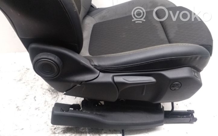 Opel Grandland X Set interni 