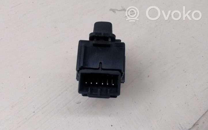 Volvo S80 Central locking switch button 31272014