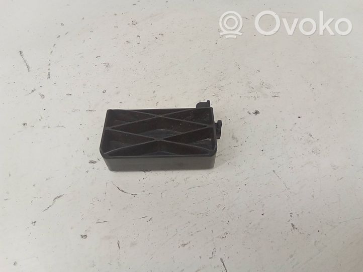 Ford Mondeo MK V Staffa di montaggio del radiatore DG938A452AA