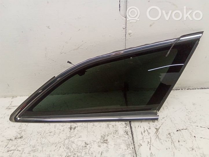 Ford Mondeo MK V Fenêtre latérale avant / vitre triangulaire 