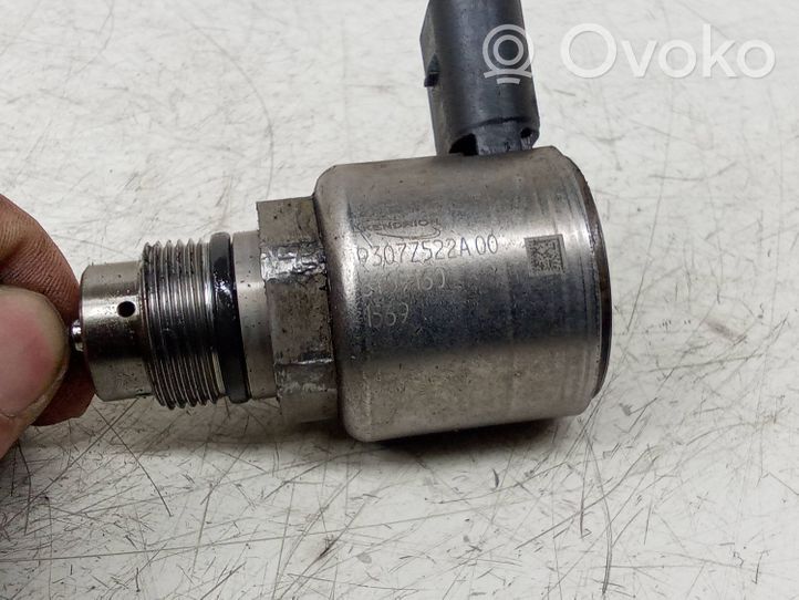 Mercedes-Benz E W212 Fuel pressure regulator 9307Z522A00