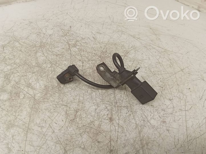 BMW 7 E65 E66 Kloķvārpstas stāvokļa sensors 0281002477