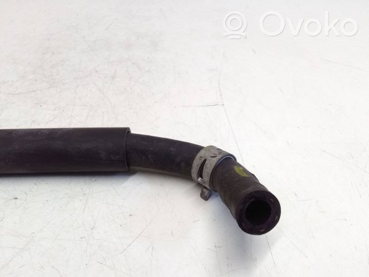 Toyota Prius (XW50) Engine coolant pipe/hose 